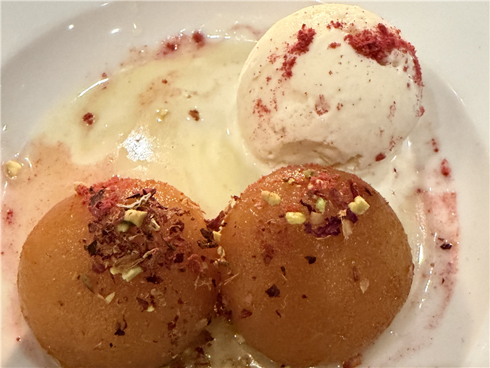 gulab jamun